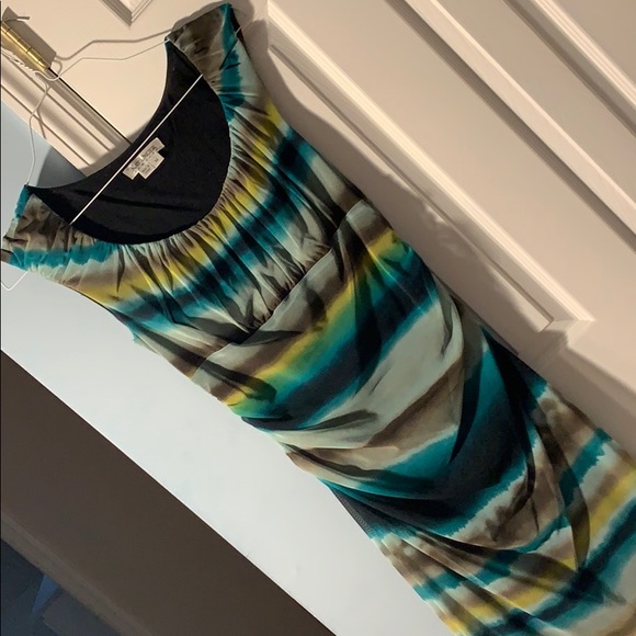 Kay Unger Dresses & Skirts - Kay Unger empire dress. Ruched top. Worn once M